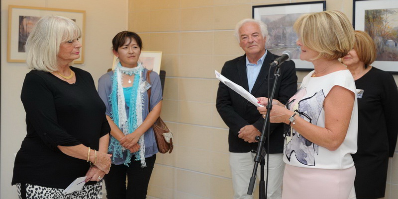 Discours de la Présidente de l'Association Aquarelle Reims événement Dominique Lhonoré